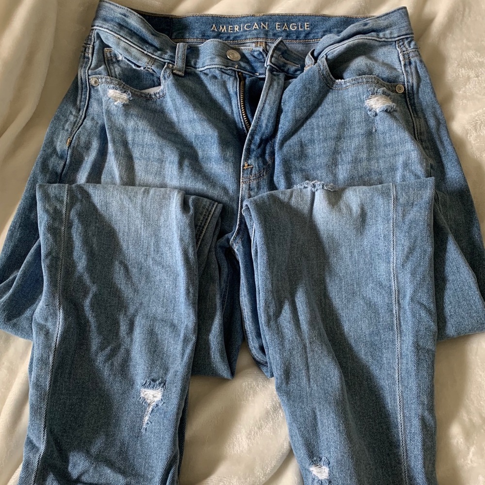 American Eagle Mom Jeans